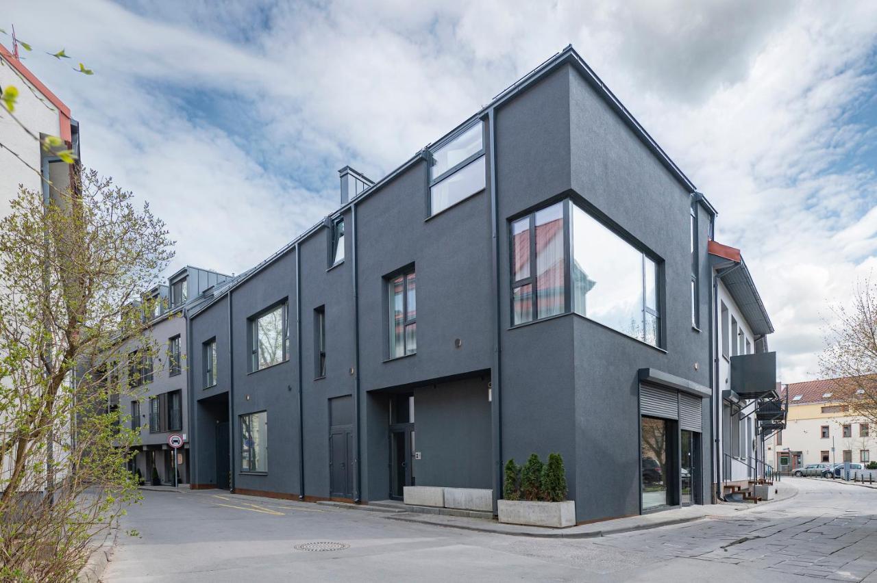 Loft 1 Bd Old Town Apartment By Hostlovers Kaunas Exterior photo